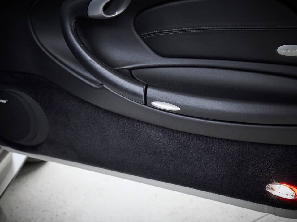 Bild 75/100 von Porsche 911 Carrera 4S (2004)