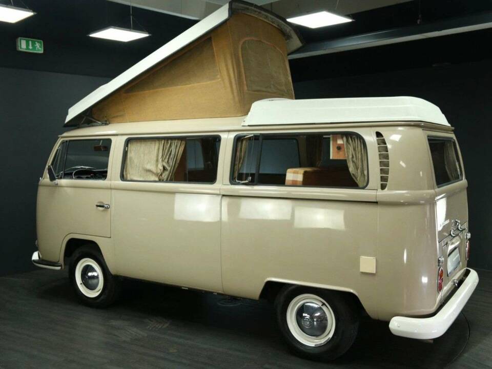 Immagine 38/50 di Volkswagen T2a Westfalia (1969)