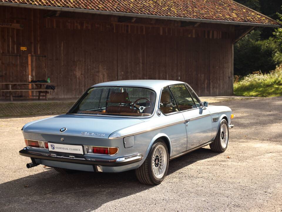 Image 7/73 of BMW 3.0 CSi (1973)