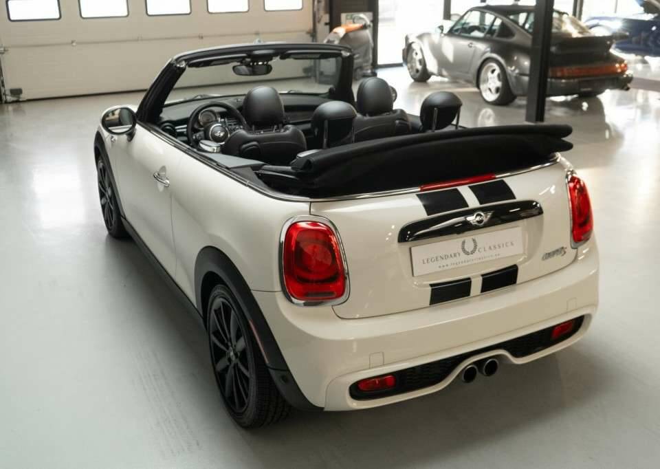 Image 34/50 de Mini Cooper S (2018)