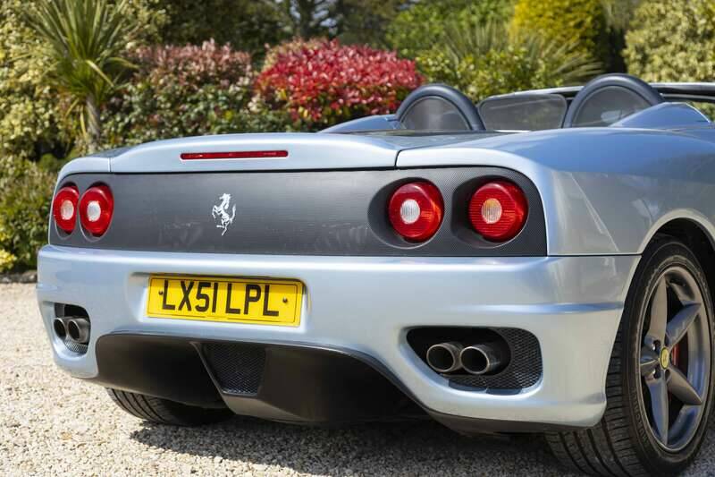Image 38/50 of Ferrari 360 Modena (2001)