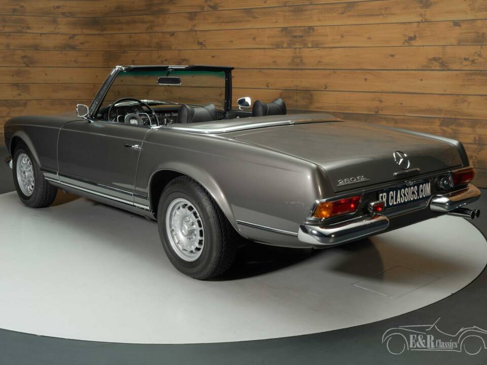 Afbeelding 8/8 van Mercedes-Benz 280 SL (1968)