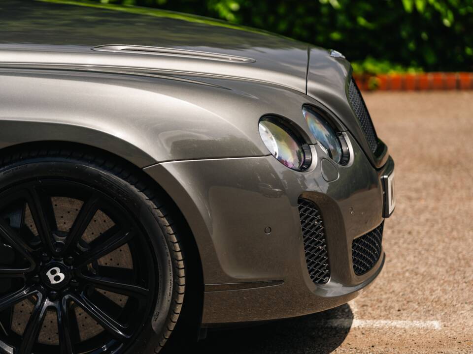 Immagine 29/50 di Bentley Continental GTC (2010)