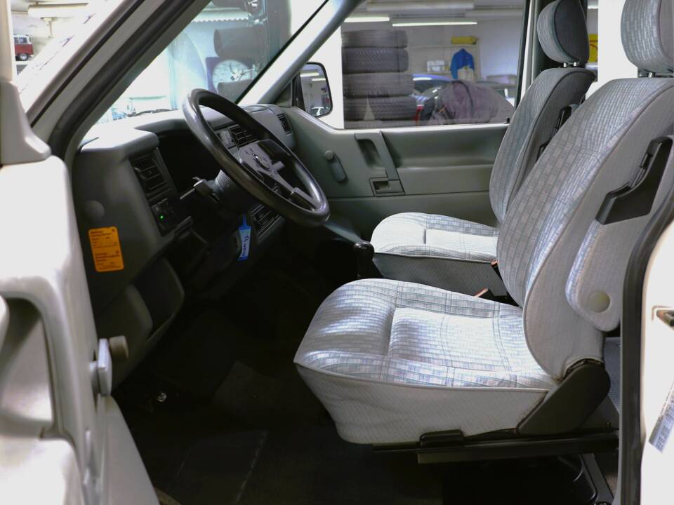Bild 17/55 von Volkswagen T4 California Coach 1.9 TD (1994)