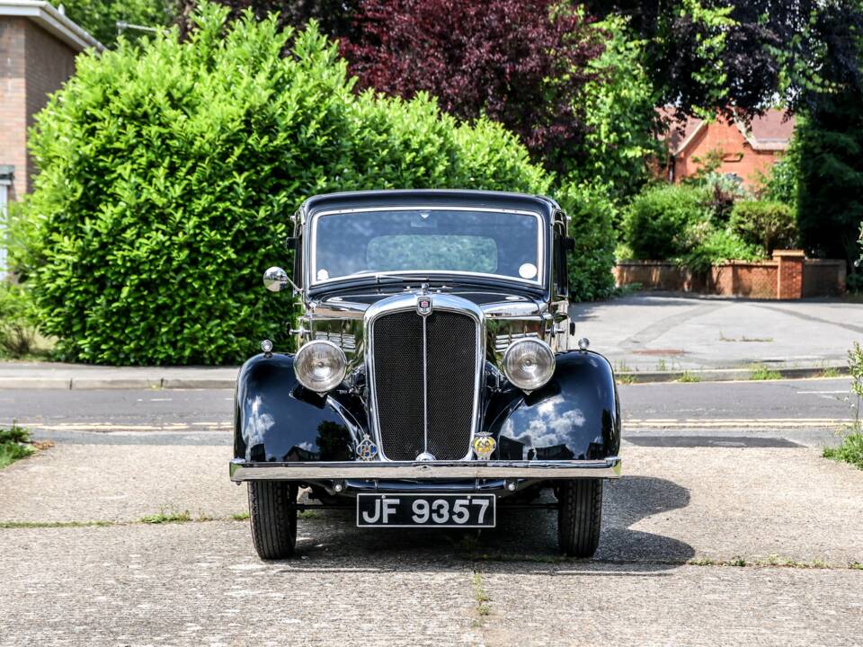 Image 6/33 of Morris 12&#x2F;4 (1935)