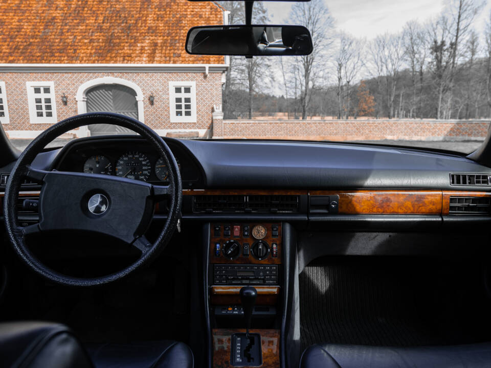 Bild 7/29 von Mercedes-Benz 280 SE (1981)