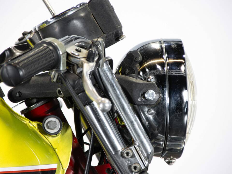 Imagen 37/50 de Moto Guzzi V7 Sport (1972)