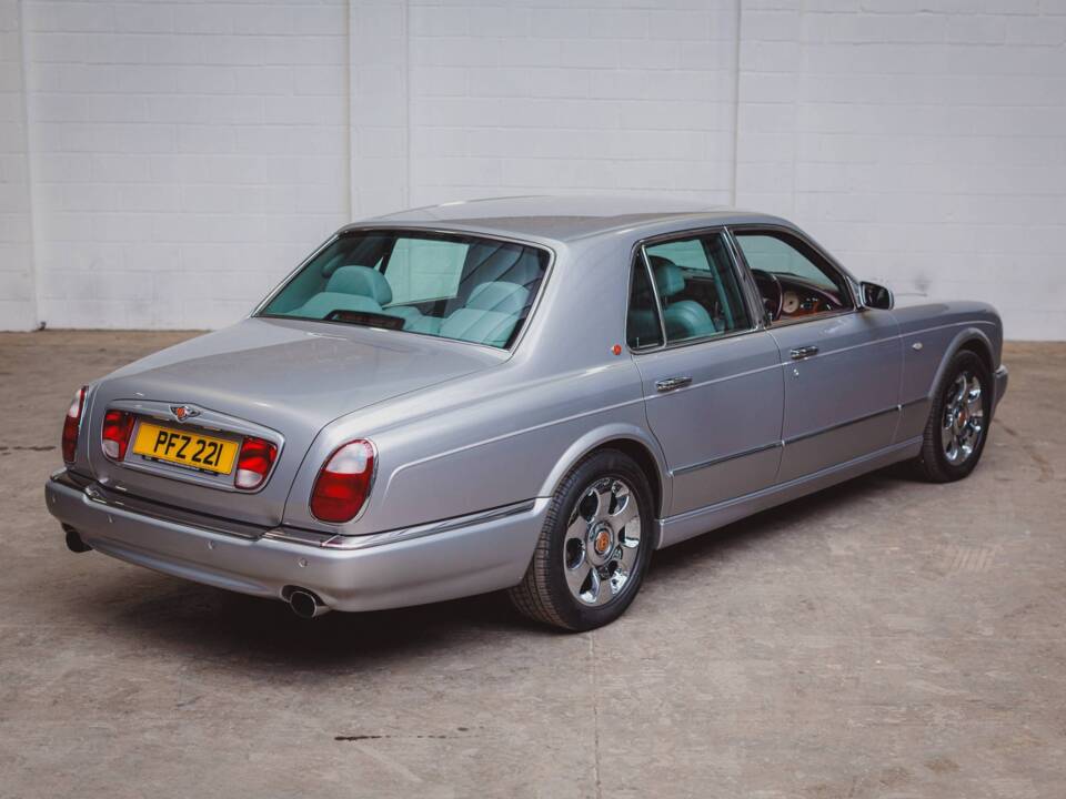 Image 3/8 de Bentley Arnage Red Label (2000)