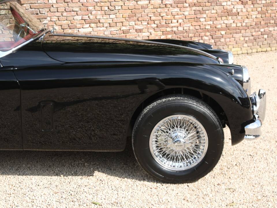 Image 43/50 de Jaguar XK 150 3.4 S OTS (1958)