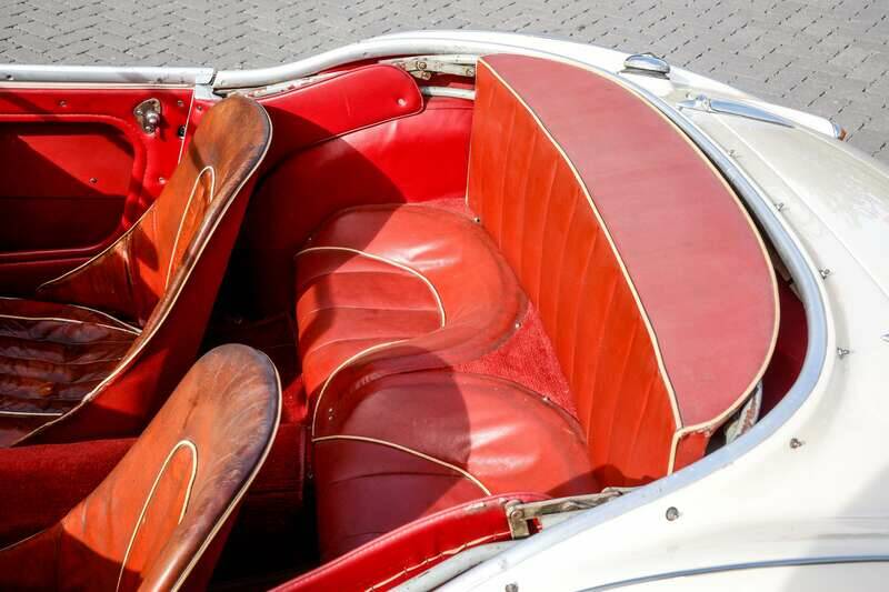 Image 31/32 of Austin-Healey 100/6 (BN4) (1957)