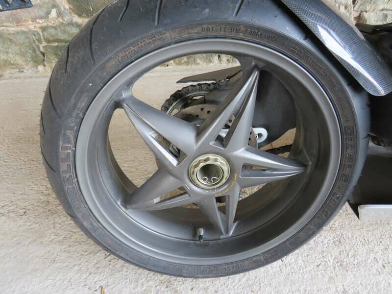 Bild 31/38 von MV Agusta DUMMY (2000)