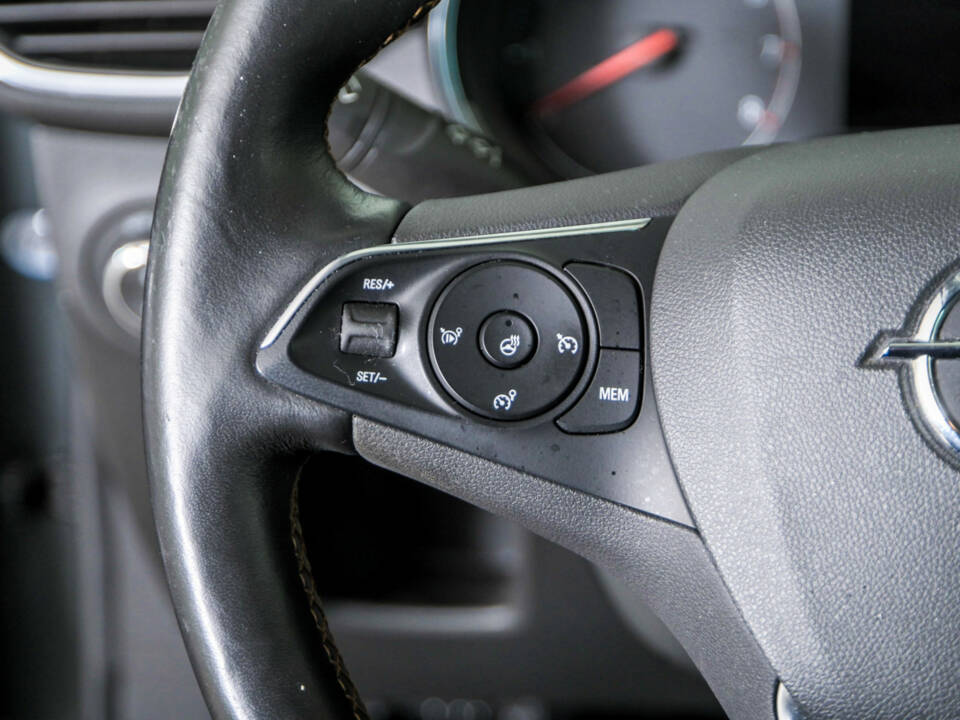 Bild 15/50 von Opel Crossland X 1.2 Turbo (2018)