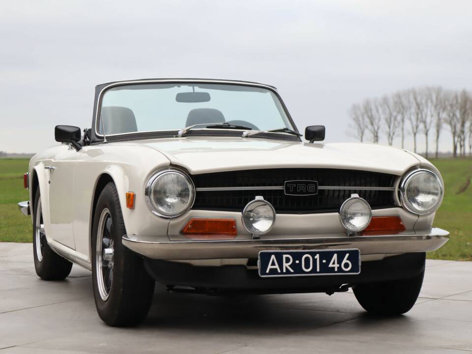 Image 44/50 de Triumph TR 6 (1970)