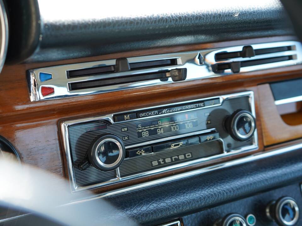 Bild 16/50 von Mercedes-Benz 300 SEL 6.3 (1972)