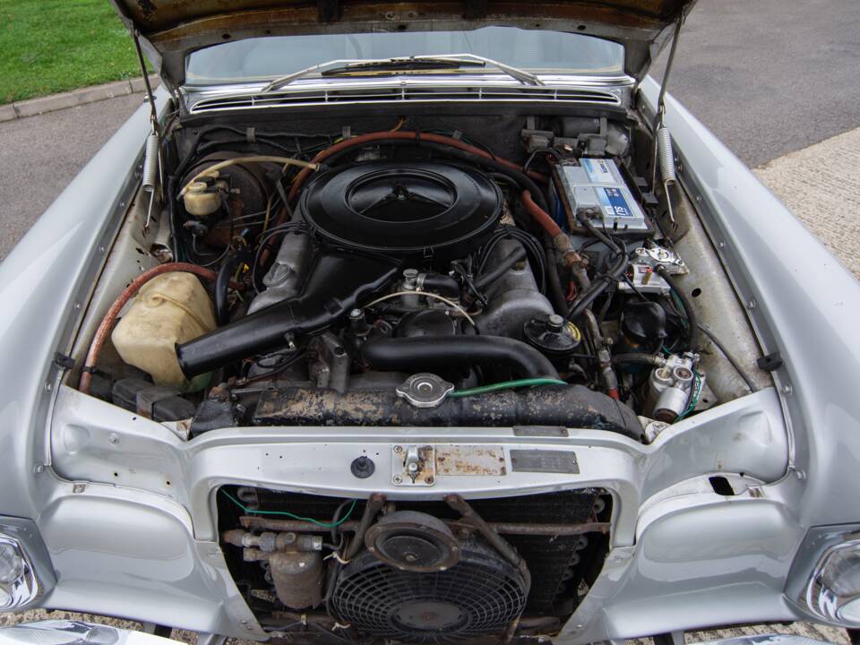 Immagine 23/34 di Mercedes-Benz 300 SEL 3.5 (1972)