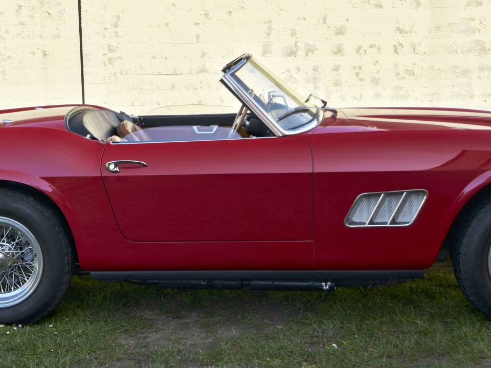 Bild 5/50 von Ferrari 250 GTE (1962)