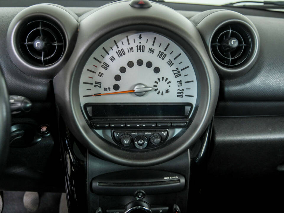 Image 25/50 of Mini One Countryman (2011)