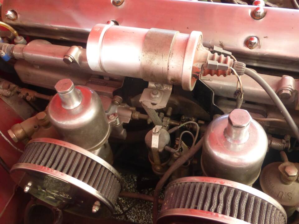 Image 24/174 of Jaguar XK 150 3.4 S OTS (1958)