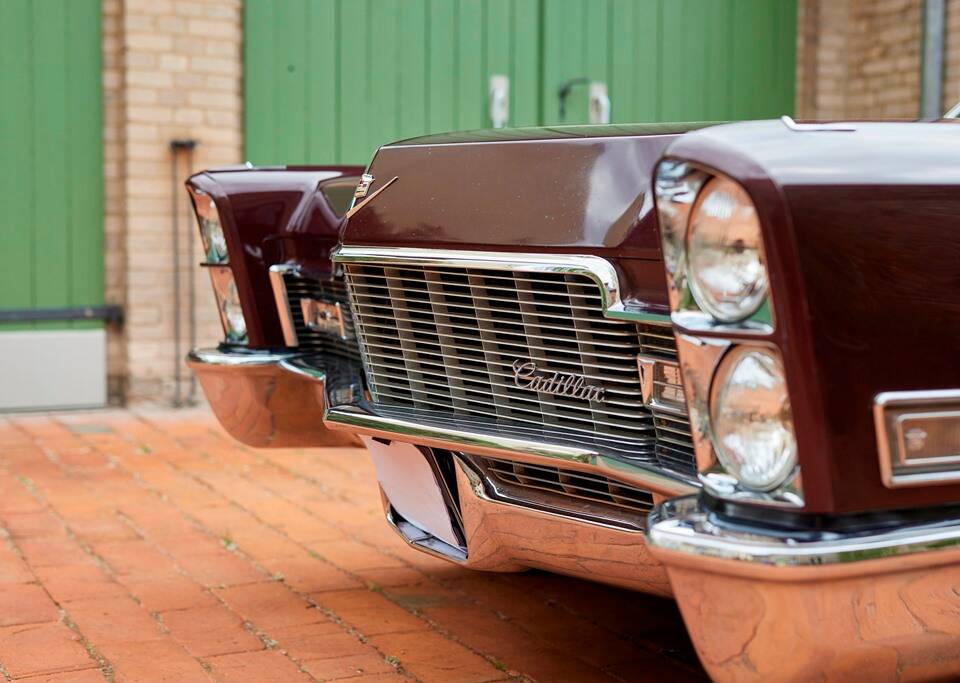 Bild 83/200 von Cadillac Coupe DeVille (1968)