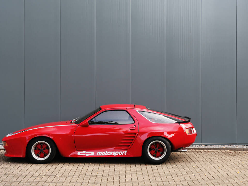 Image 19/52 of Porsche 928 S (1980)