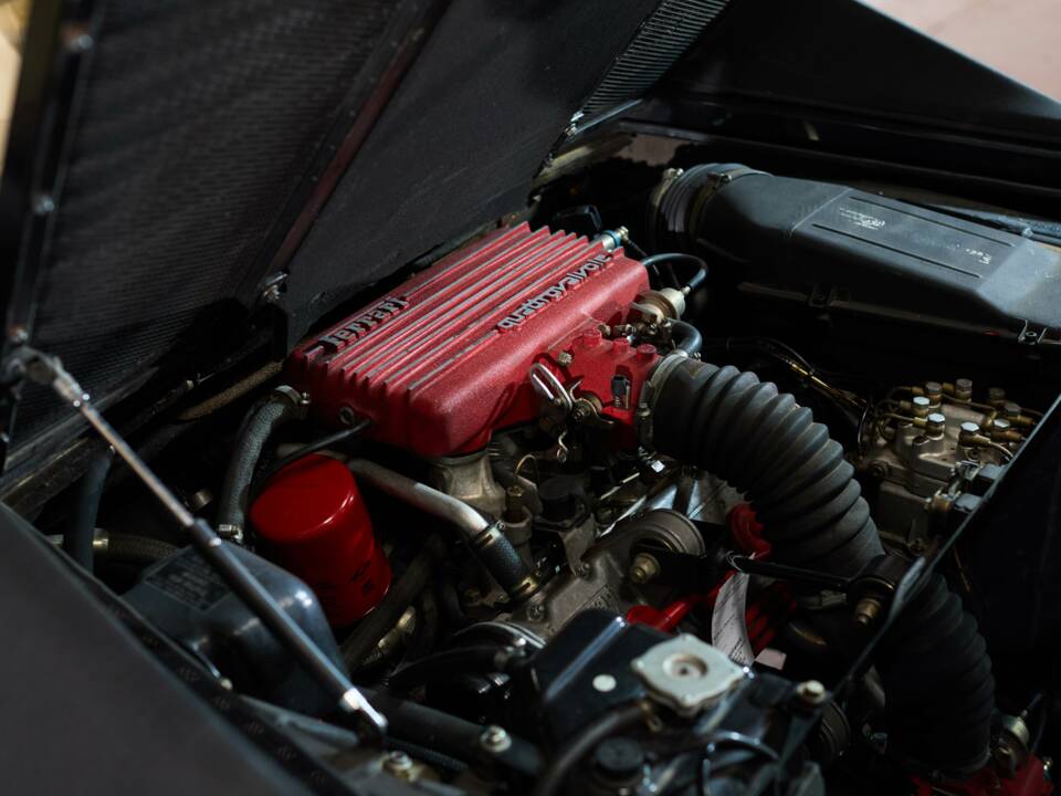 Bild 58/99 von Ferrari Mondial Quattrovalvole (1985)