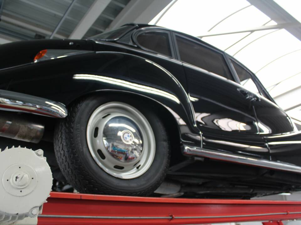 Afbeelding 9/50 van BMW 502 - 3.2 Litre (1958)
