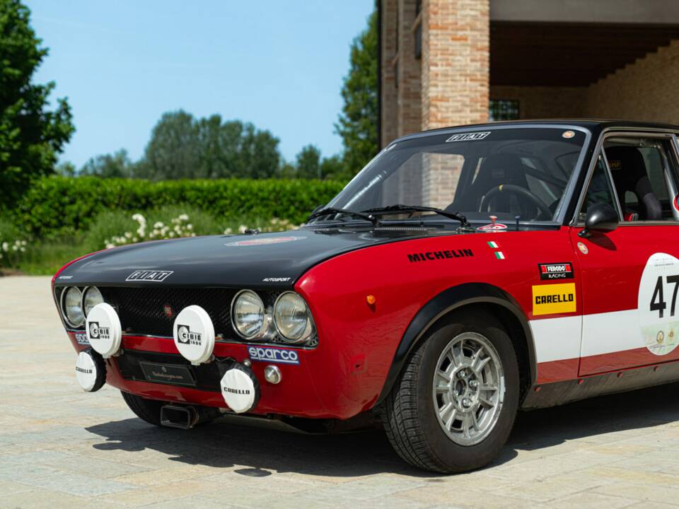 Bild 27/50 von FIAT 124 Sport Coupe (1971)