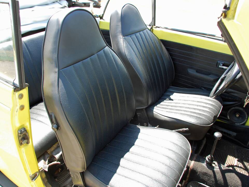 Image 19/33 of Volkswagen Beetle 1303 S (1973)