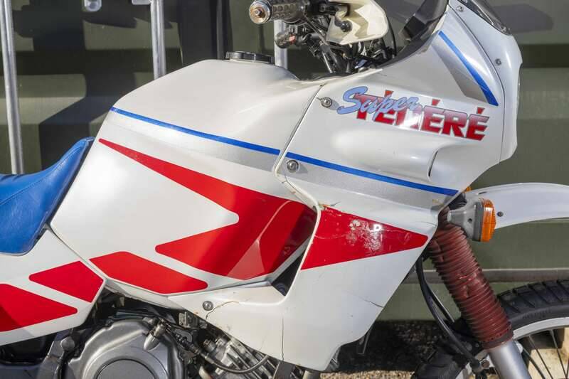 Immagine 21/32 di Yamaha XTZ 750 Super Ténéré (1991)