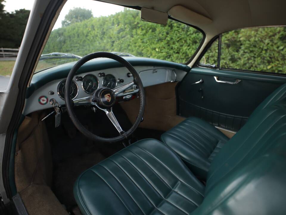 Image 39/50 de Porsche 356 B 1600 Super (1961)