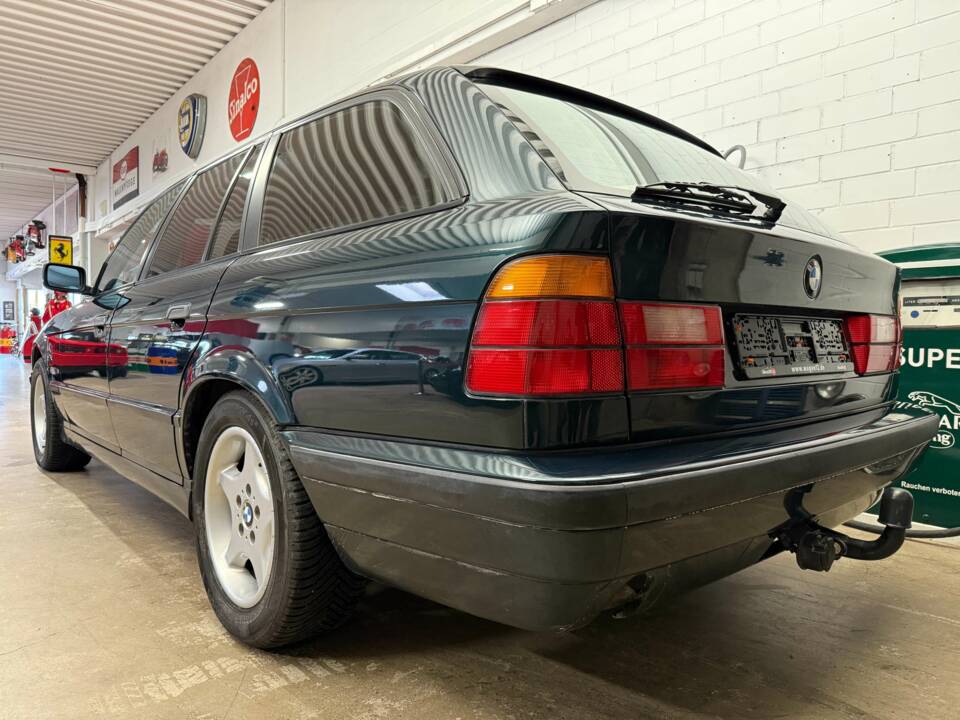 Bild 15/18 von BMW 525i Touring (1994)