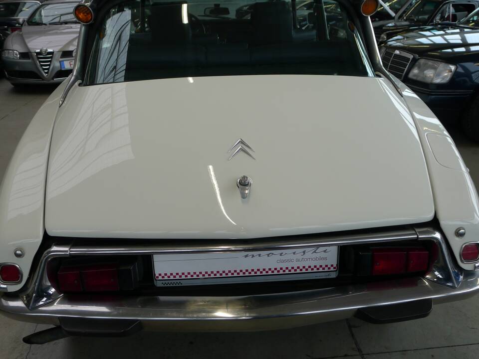 Bild 26/41 von Citroën D Super Familiale (1973)