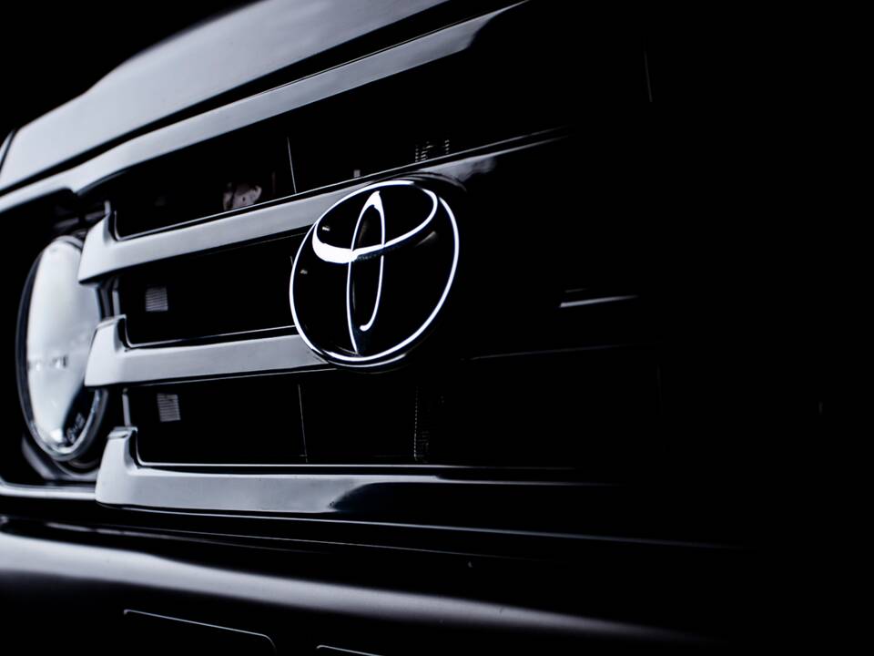 Image 30/42 of Toyota Land Cruiser FJ 62 (1985)