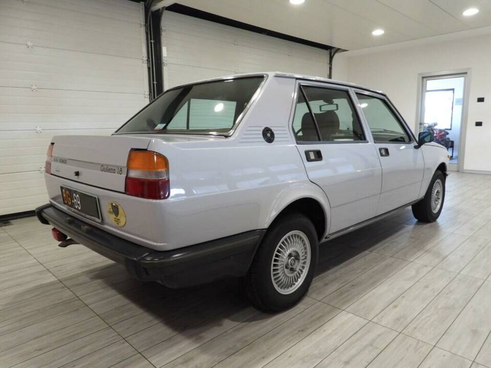 Image 4/15 of Alfa Romeo Giulietta 1.8 (1980)