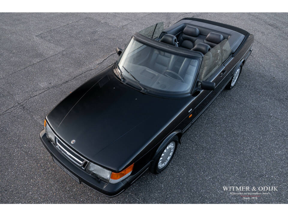 Image 13/25 of Saab 900 Turbo (1991)
