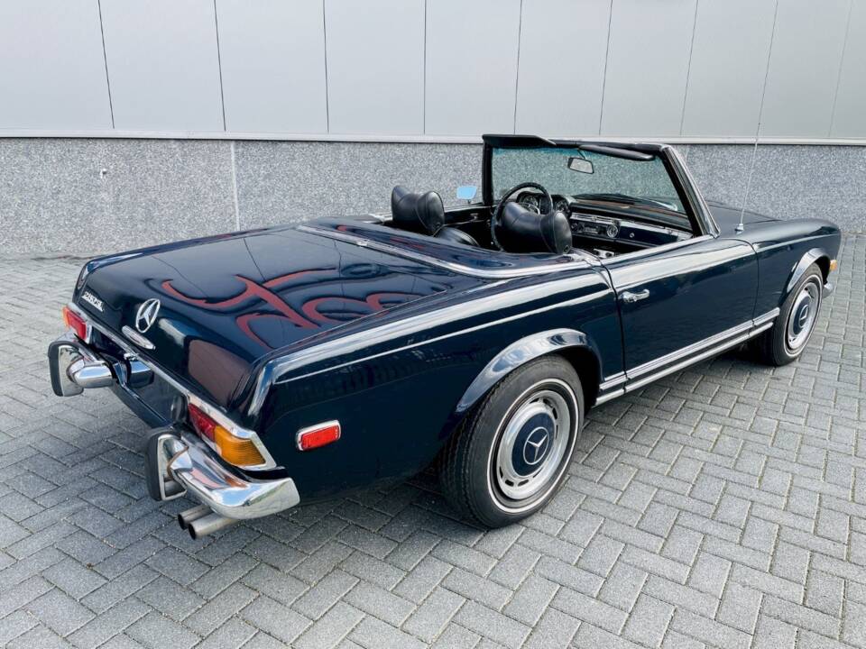 Image 16/38 de Mercedes-Benz 280 SL (1970)