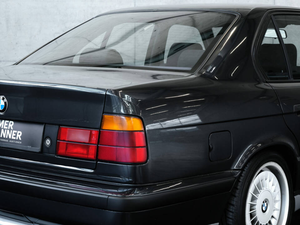 Bild 9/24 von BMW M5 (1992)