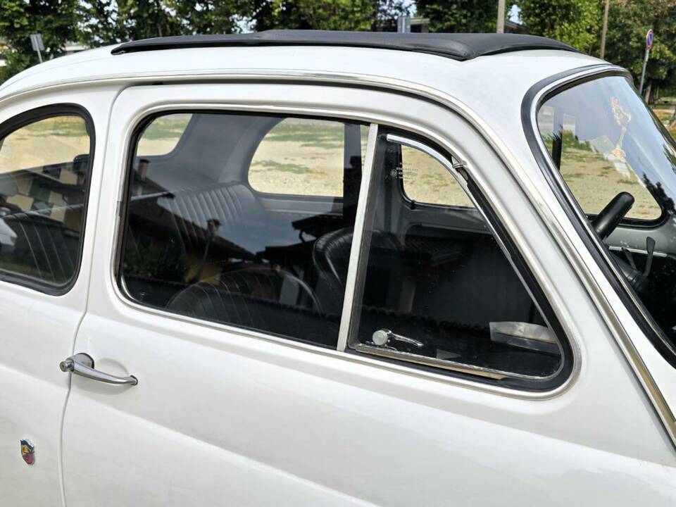 Bild 49/50 von FIAT 500 L (1972)