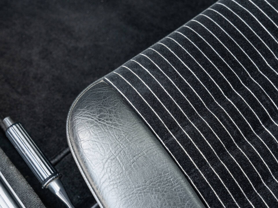 Image 34/58 of Porsche 924 Turbo (1982)