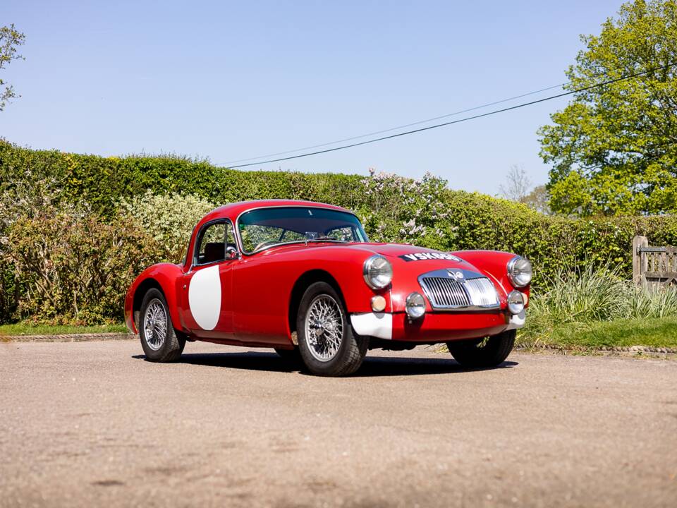 Image 18/50 de MG MGA 1500 (1957)