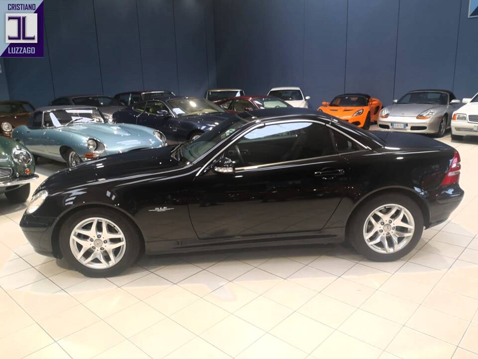 Image 8/72 de Mercedes-Benz SLK 200 Kompressor (2003)