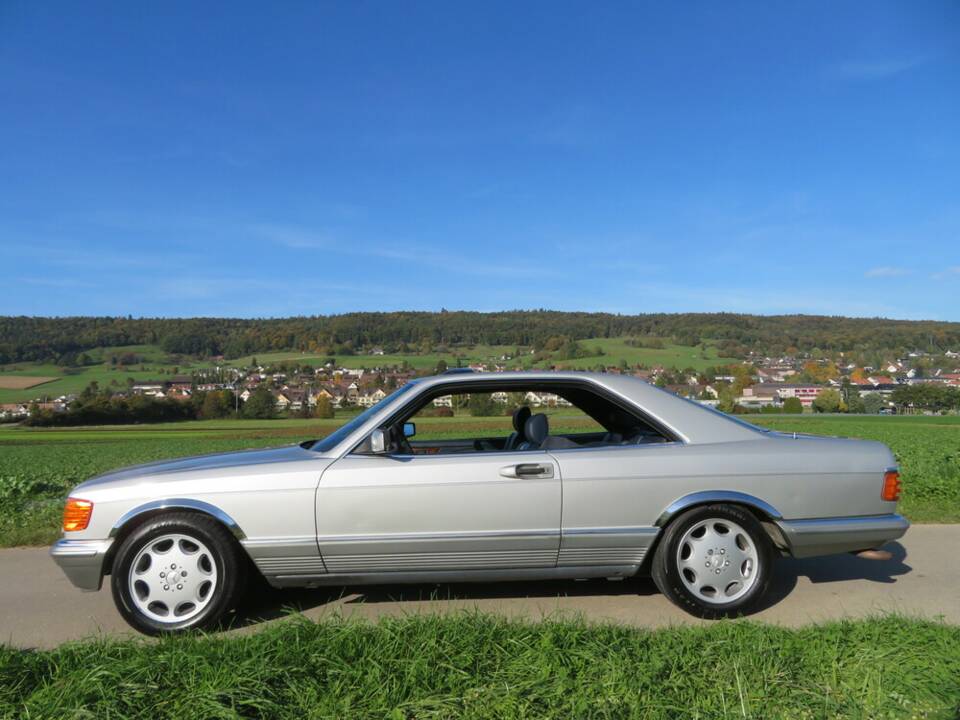 Imagen 3/19 de Mercedes-Benz 380 SEC (1982)