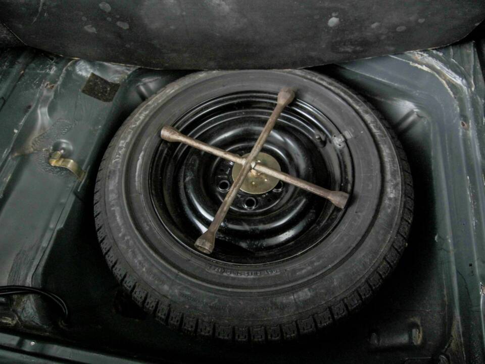 Image 38/50 of Mercedes-Benz 300 D (1980)