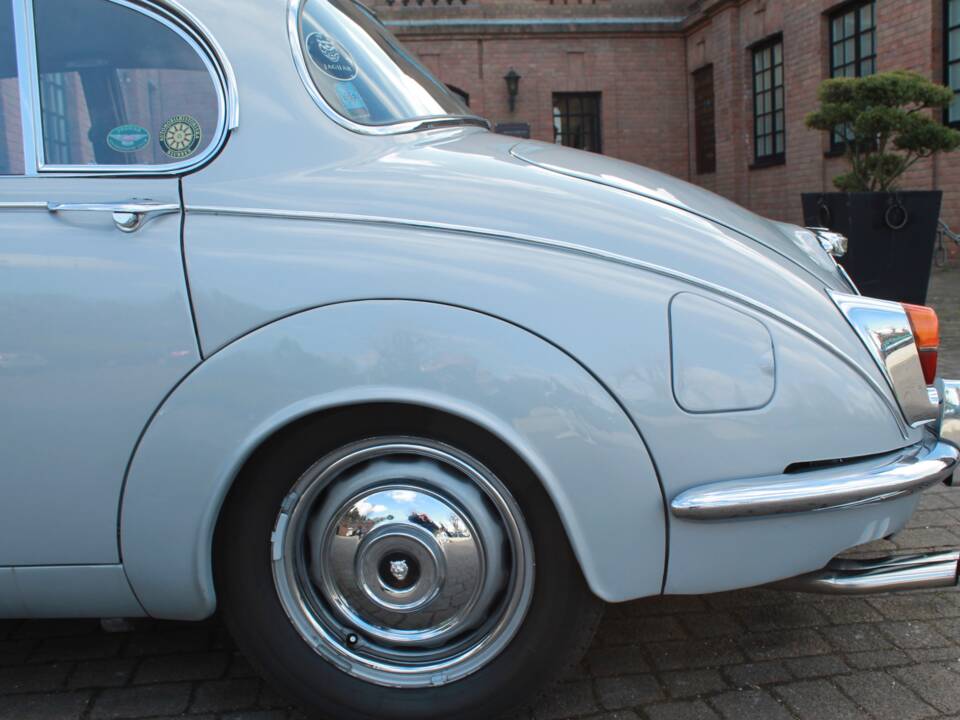 Bild 7/42 von Jaguar 240 (1968)