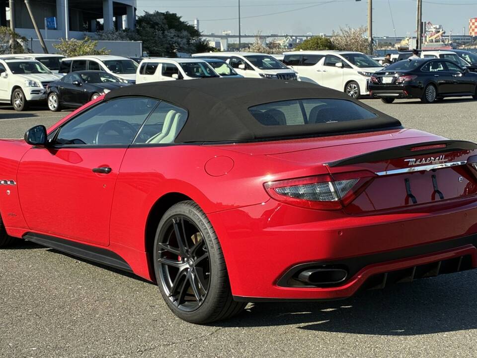 Image 4/54 of Maserati GranCabrio Sport (2015)