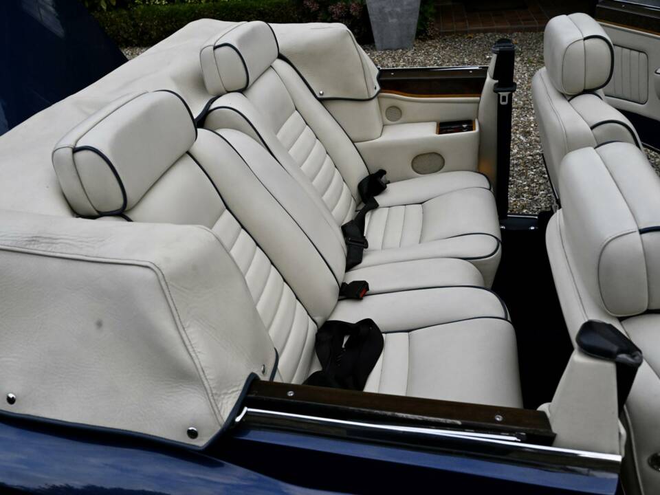 Imagen 31/50 de Rolls-Royce Corniche III (1991)