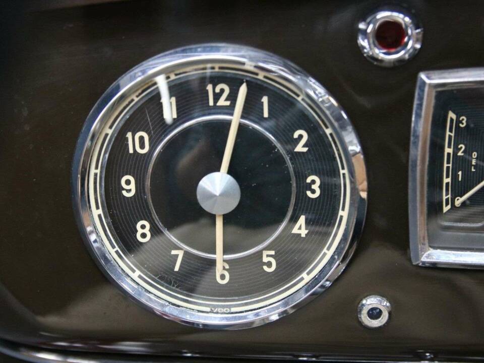 Bild 21/50 von Mercedes-Benz 220 Cabriolet A (1952)