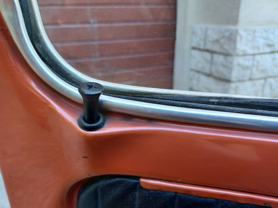 Image 27/56 of FIAT 500 L (1971)