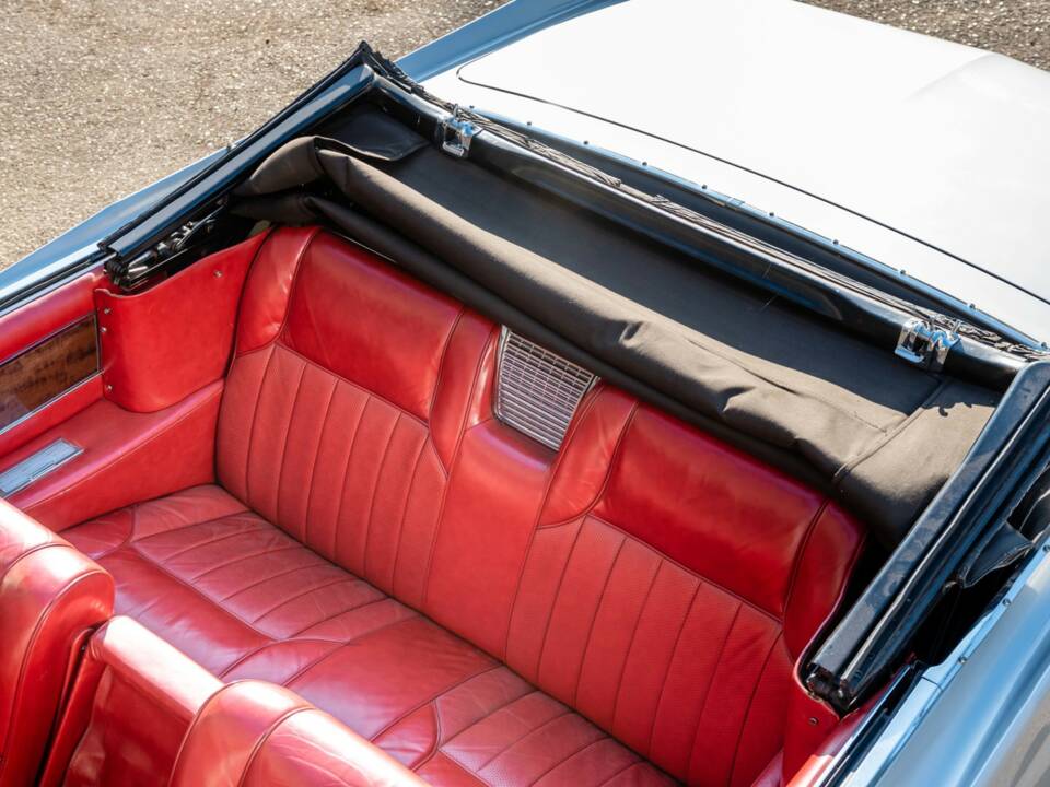 Bild 16/18 von Cadillac Eldorado Convertible (1964)
