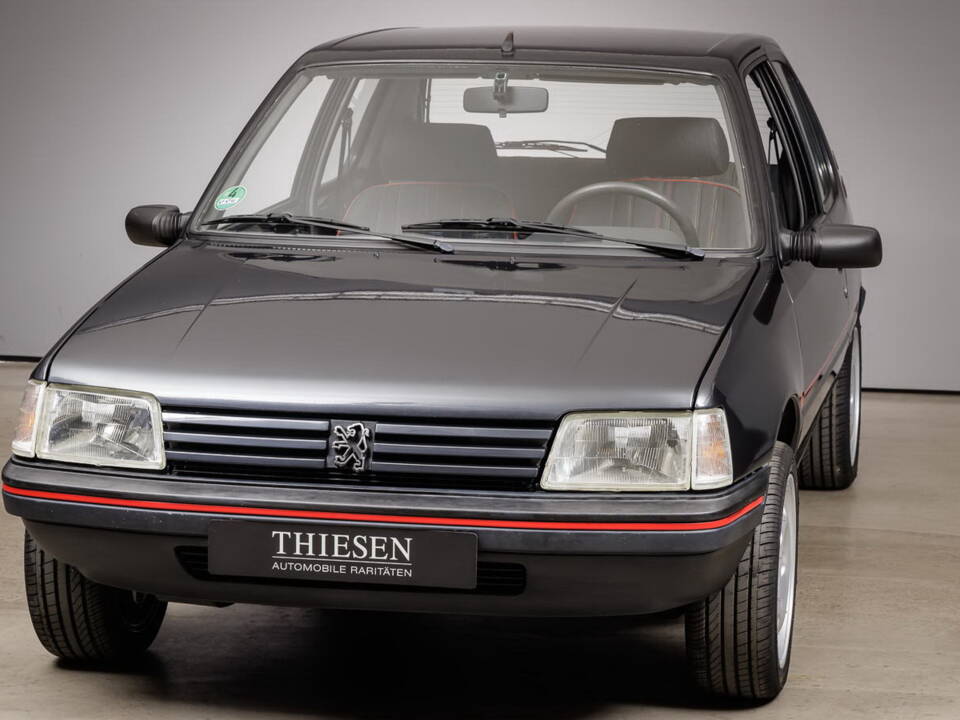 Imagen 6/28 de Peugeot 205 GTi 1.9 (1991)